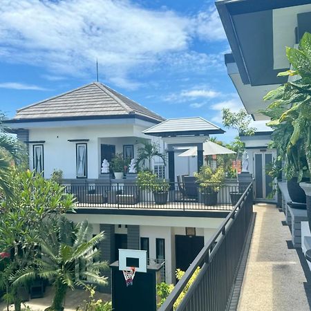 Villa Rumah Putih Abu Abu Senggigi Luaran gambar
